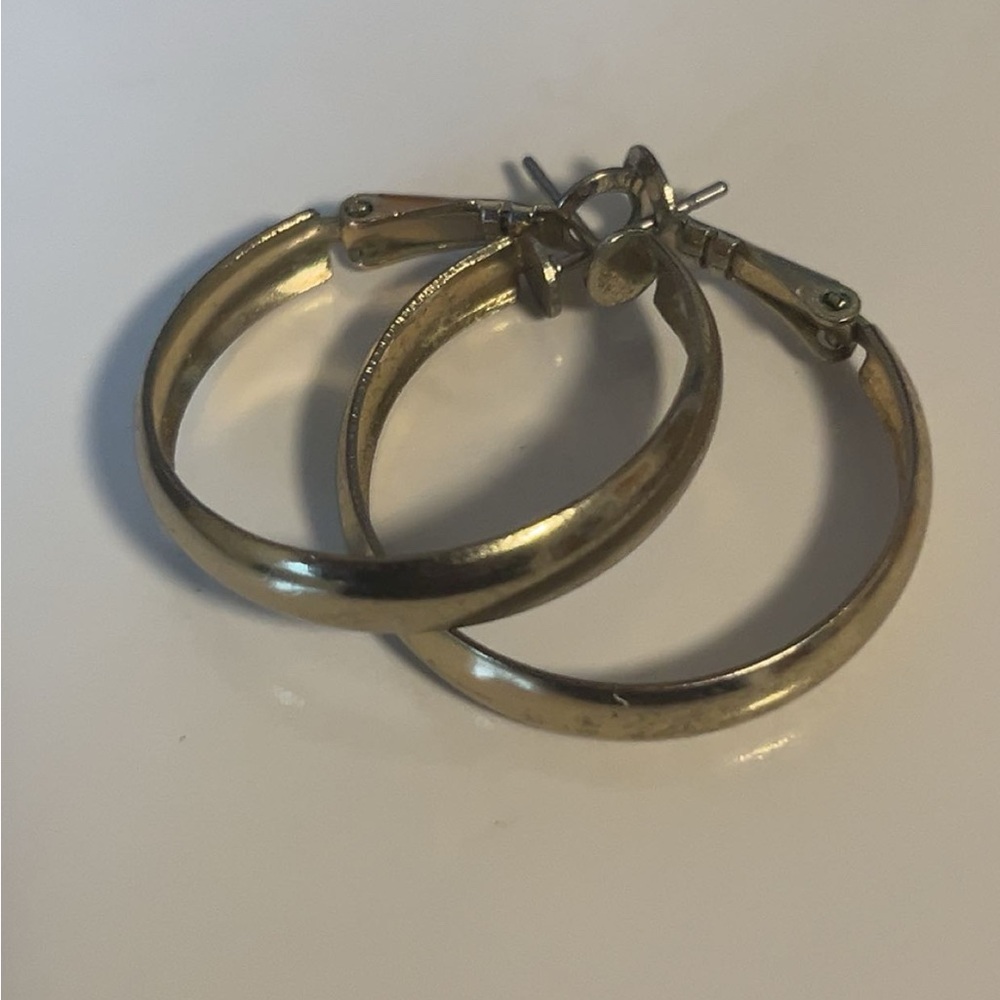 Silver plated hoop earrings - Picture 2 of 2
